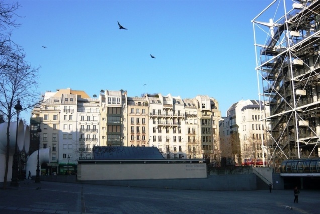 Le Quartier de l'Horloge vu de la Piazza du Centre Pompidou
