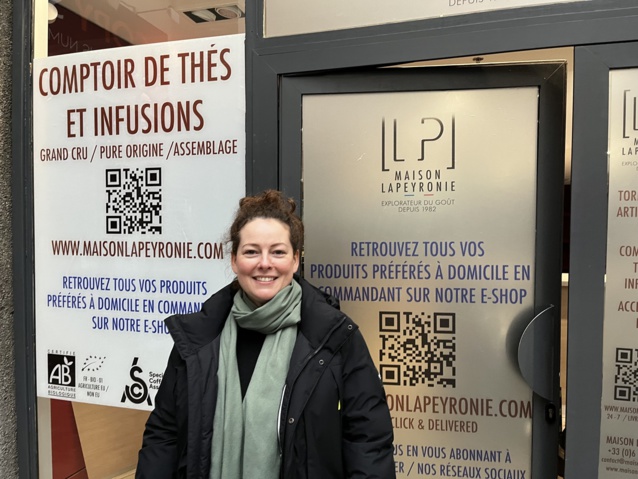 Bénédicte qui quitte avec regret le Quartier de l'Horloge se réjouit aussi de sa nouvelle vie dans le sud. Bénédicte qui quitte avec regret le Quartier de l'Horloge se réjouit aussi de sa nouvelle vie dans le sud.