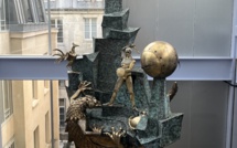 Le Défenseur du Temps, l'horloge animée de Jacques Monestier